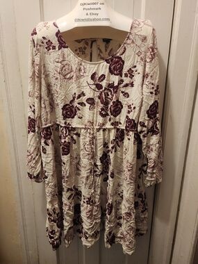 *5/$25* 3x [torrid] Cream Mini Dress with Plum Rose Print